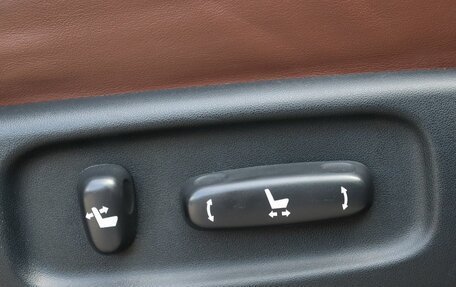 Toyota Land Cruiser 200, 2017 год, 6 240 000 рублей, 18 фотография