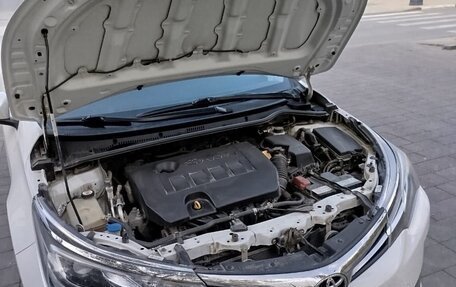 Toyota Corolla, 2018 год, 1 630 000 рублей, 2 фотография