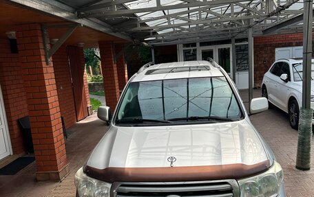 Toyota Land Cruiser 200, 2010 год, 3 300 000 рублей, 2 фотография