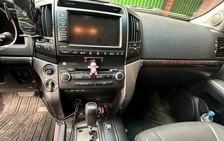 Toyota Land Cruiser 200, 2010 год, 3 300 000 рублей, 11 фотография