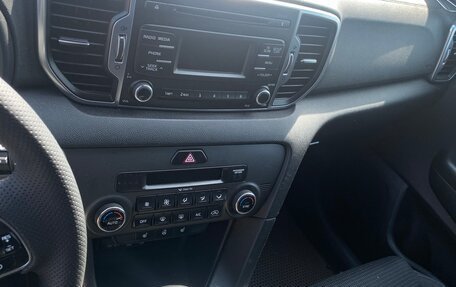 KIA Sportage IV рестайлинг, 2017 год, 1 385 000 рублей, 6 фотография