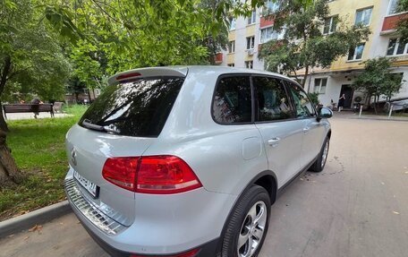 Volkswagen Touareg III, 2010 год, 10 фотография