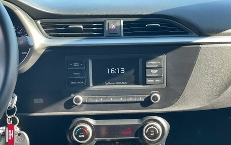 KIA Rio IV, 2021 год, 1 695 000 рублей, 21 фотография