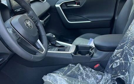 Toyota RAV4, 2025 год, 3 600 000 рублей, 6 фотография