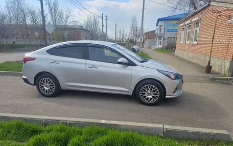Hyundai Solaris II рестайлинг, 2021 год, 1 650 000 рублей, 6 фотография