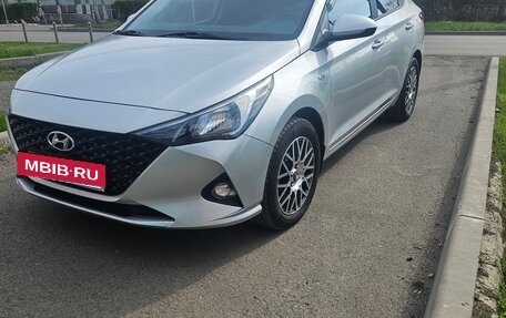 Hyundai Solaris II рестайлинг, 2021 год, 1 650 000 рублей, 2 фотография
