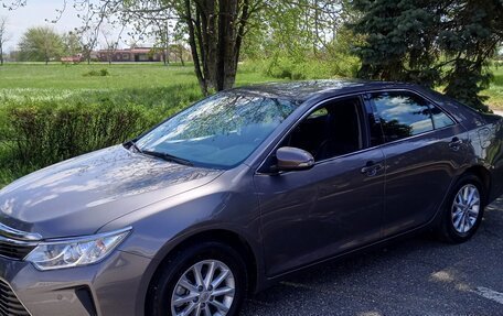 Toyota Camry, 2015 год, 1 850 000 рублей, 4 фотография