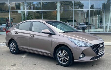 Hyundai Solaris II рестайлинг, 2020 год, 1 350 000 рублей, 3 фотография