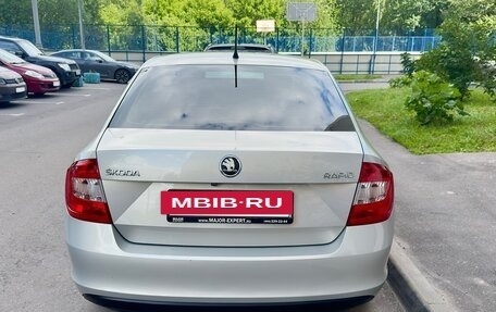Skoda Rapid I, 2014 год, 800 000 рублей, 6 фотография