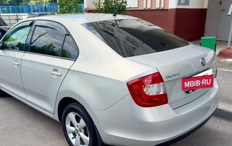 Skoda Rapid I, 2014 год, 800 000 рублей, 4 фотография