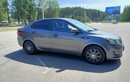 KIA Rio III рестайлинг, 2013 год, 750 000 рублей, 2 фотография