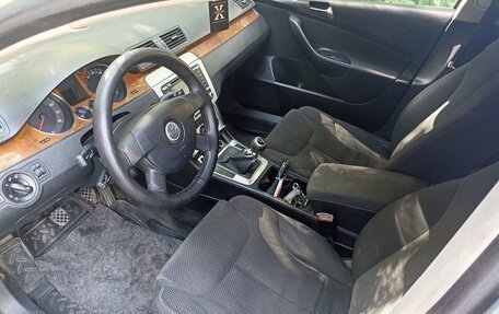 Volkswagen Passat B6, 2006 год, 389 000 рублей, 10 фотография