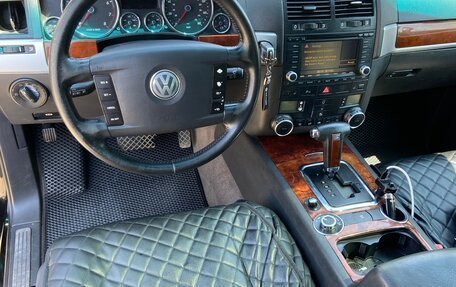 Volkswagen Touareg III, 2005 год, 820 000 рублей, 8 фотография