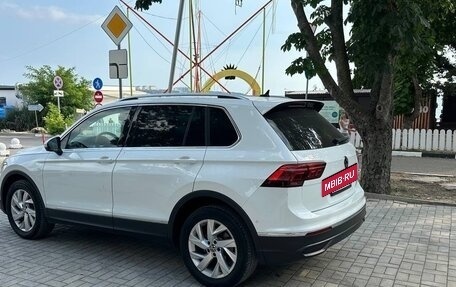 Volkswagen Tiguan II, 2021 год, 3 250 000 рублей, 3 фотография