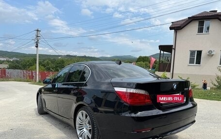 BMW 5 серия, 2007 год, 1 810 000 рублей, 2 фотография