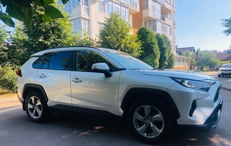 Toyota RAV4, 2020 год, 2 590 000 рублей, 5 фотография