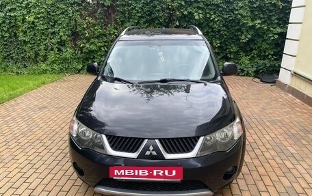 Mitsubishi Outlander III рестайлинг 3, 2008 год, 1 050 000 рублей, 15 фотография
