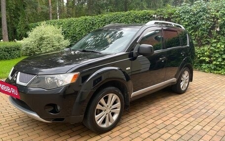 Mitsubishi Outlander III рестайлинг 3, 2008 год, 1 050 000 рублей, 17 фотография