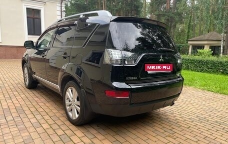 Mitsubishi Outlander III рестайлинг 3, 2008 год, 1 050 000 рублей, 19 фотография
