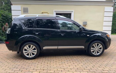 Mitsubishi Outlander III рестайлинг 3, 2008 год, 1 050 000 рублей, 24 фотография