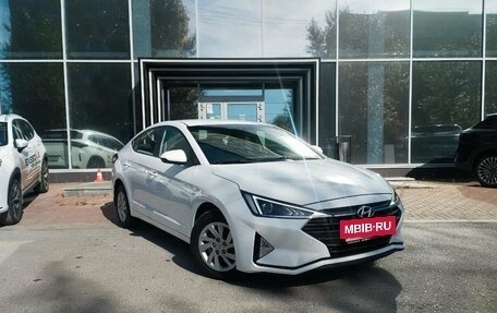 Hyundai Elantra VI рестайлинг, 2020 год, 1 850 000 рублей, 3 фотография