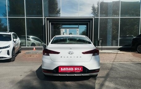 Hyundai Elantra VI рестайлинг, 2020 год, 1 850 000 рублей, 5 фотография