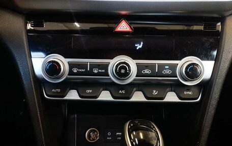Hyundai Elantra VI рестайлинг, 2020 год, 1 850 000 рублей, 28 фотография