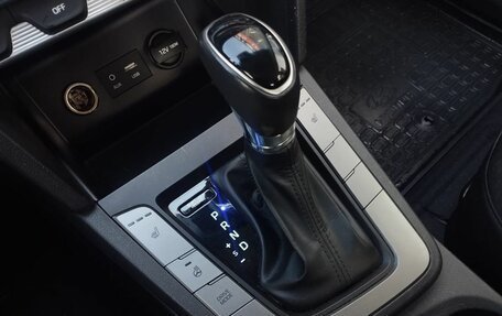 Hyundai Elantra VI рестайлинг, 2020 год, 1 850 000 рублей, 27 фотография