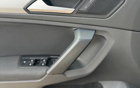 Volkswagen Tiguan II, 2020 год, 2 700 000 рублей, 10 фотография
