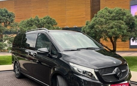 Mercedes-Benz V-Класс, 2020 год, 5 100 000 рублей, 2 фотография