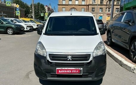 Peugeot Partner II рестайлинг 2, 2017 год, 1 599 000 рублей, 2 фотография