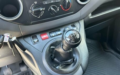Peugeot Partner II рестайлинг 2, 2017 год, 1 599 000 рублей, 13 фотография