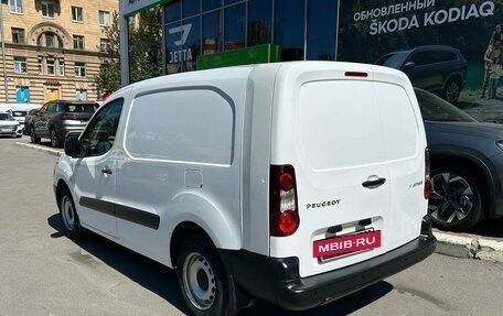 Peugeot Partner II рестайлинг 2, 2017 год, 1 599 000 рублей, 6 фотография