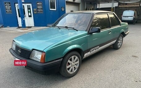 Opel Ascona C, 1983 год, 280 000 рублей, 2 фотография