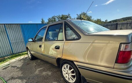 Daewoo Nexia I рестайлинг, 2005 год, 100 000 рублей, 2 фотография