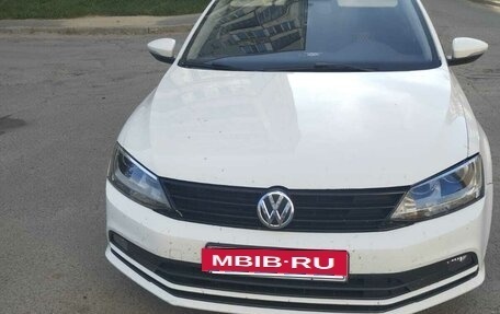 Volkswagen Jetta VI, 2015 год, 890 000 рублей, 2 фотография