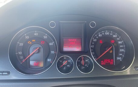 Volkswagen Passat B6, 2006 год, 730 000 рублей, 10 фотография