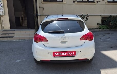 Opel Astra J, 2011 год, 825 000 рублей, 7 фотография