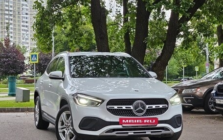 Mercedes-Benz GLA, 2020 год, 3 300 000 рублей, 10 фотография