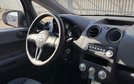 Mitsubishi Colt VI рестайлинг, 2005 год, 410 000 рублей, 9 фотография