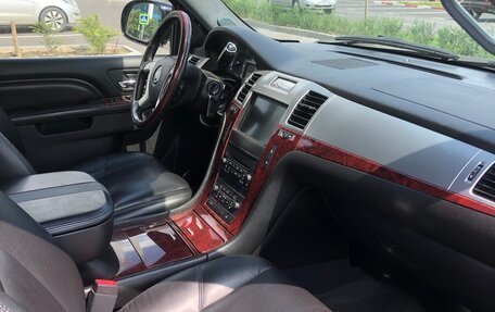 Cadillac Escalade III, 2011 год, 3 000 000 рублей, 18 фотография