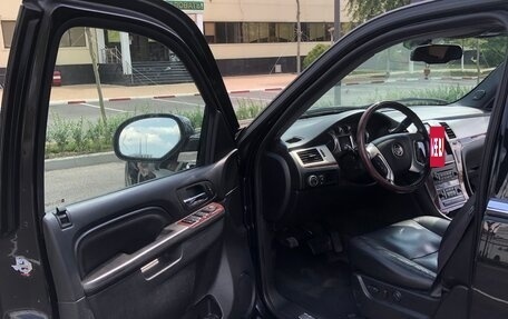 Cadillac Escalade III, 2011 год, 3 000 000 рублей, 16 фотография