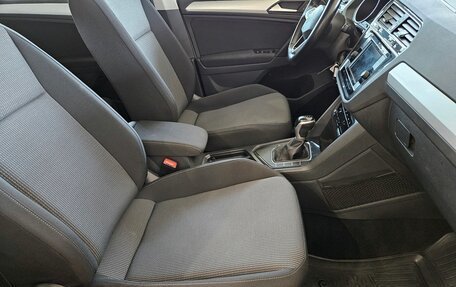 Volkswagen Tiguan II, 2021 год, 2 185 000 рублей, 12 фотография