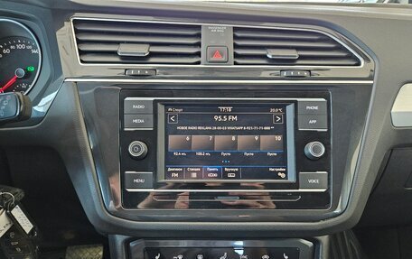 Volkswagen Tiguan II, 2021 год, 2 185 000 рублей, 14 фотография
