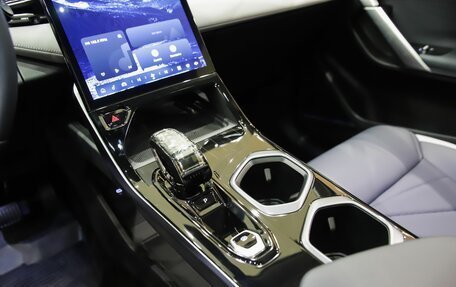 Geely Atlas, 2024 год, 4 017 190 рублей, 13 фотография