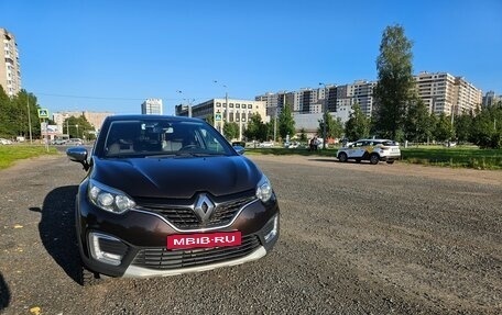 Renault Kaptur I рестайлинг, 2018 год, 1 490 000 рублей, 4 фотография