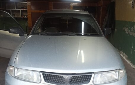 Mitsubishi Carisma I, 1998 год, 170 000 рублей, 3 фотография