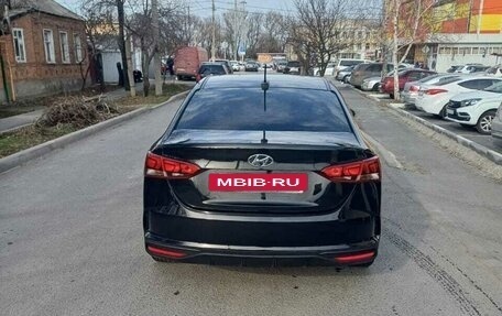 Hyundai Solaris II рестайлинг, 2021 год, 1 530 000 рублей, 5 фотография