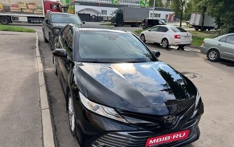 Toyota Camry, 2019 год, 2 835 000 рублей, 2 фотография