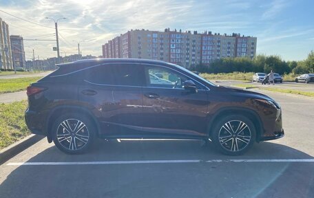 Lexus RX IV рестайлинг, 2016 год, 3 790 000 рублей, 4 фотография